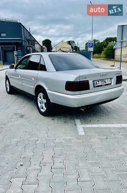Седан Audi A6 1995 в 