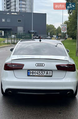Седан Audi A6 2013 в 
