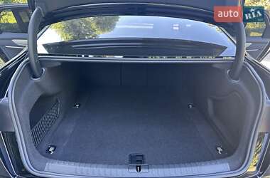 Седан Audi A6 2022 в 