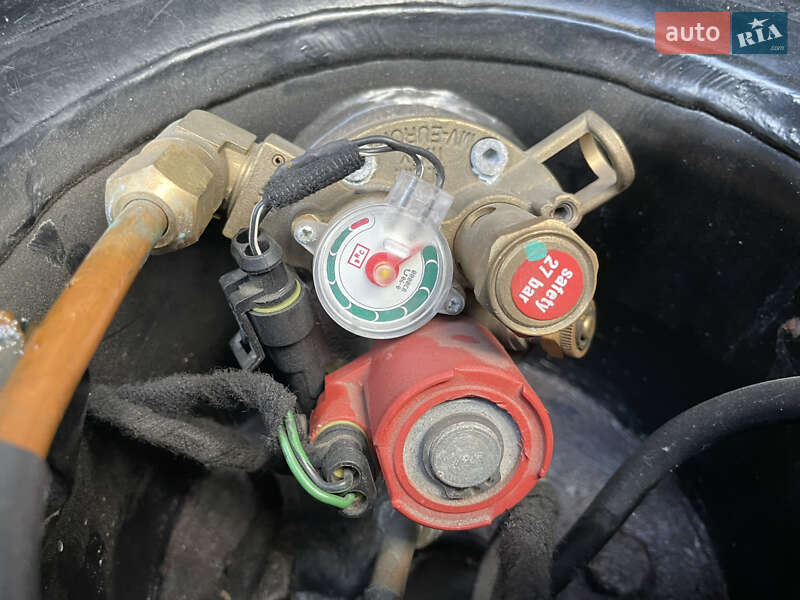 Седан Audi A6 1998 в Лопатине фото 12 Седан Audi A6 1998 в Лопатине