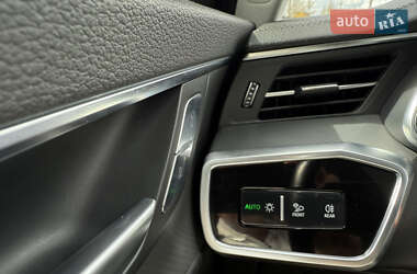 Седан Audi A6 2018 в 