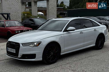 Седан Audi A6 2015 в 