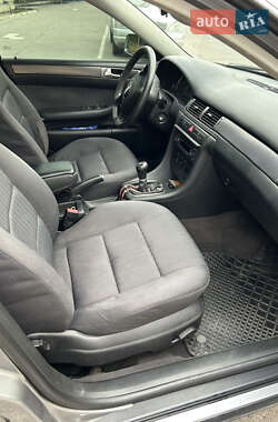 Седан Audi A6 2003 в 