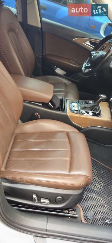 Седан Audi A6 2015 в Киеве