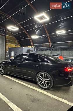 Седан Audi A6 2015 в 