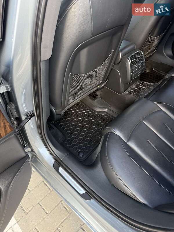 Седан Audi A6 2012 в Луцке