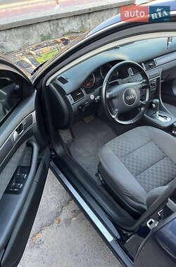 Универсал Audi A6 2004 в 