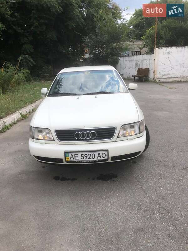 Седан Audi A6 1995 в 