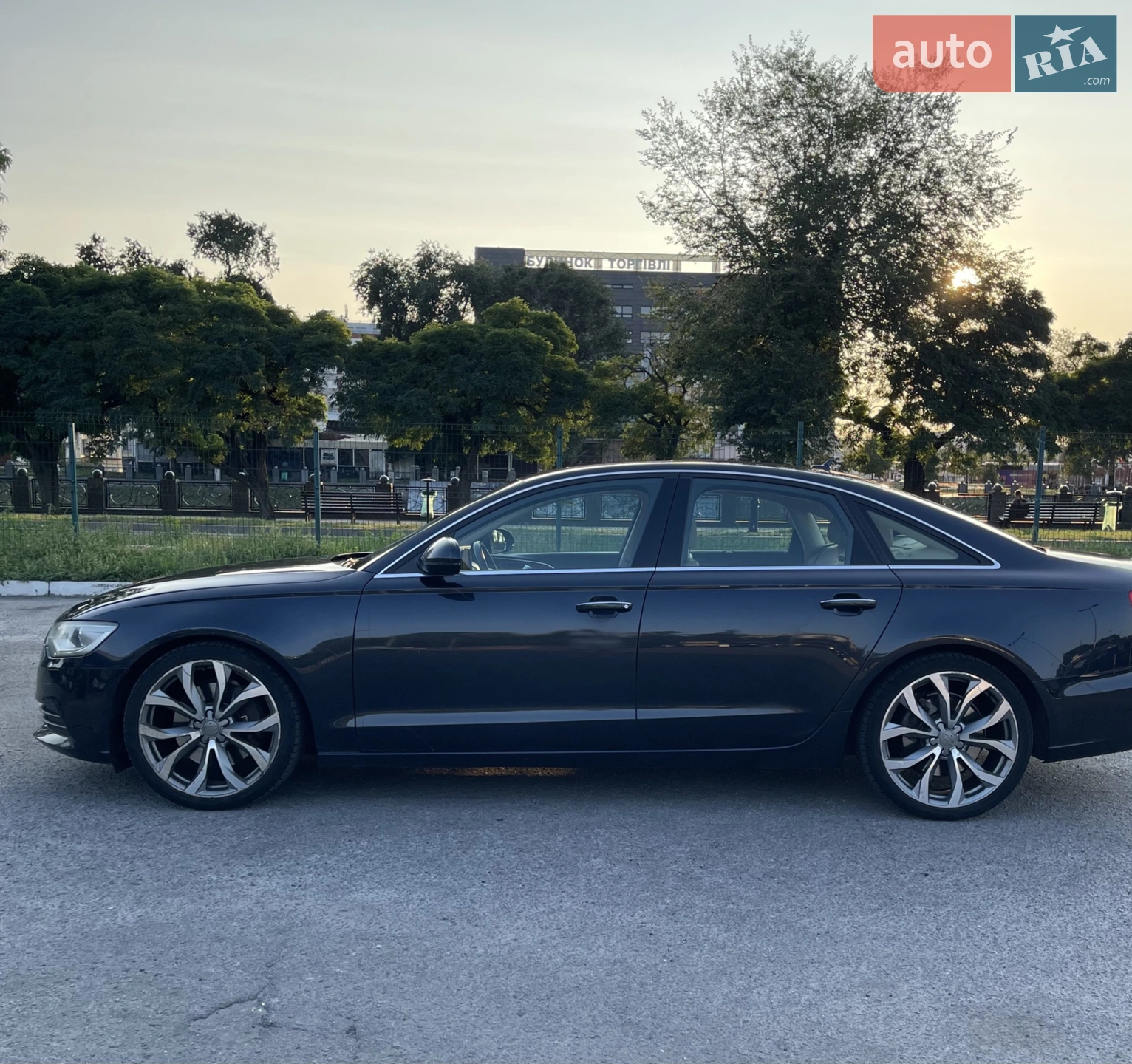 Audi A6 2014 VIN WAUGFAFC0FN005860 фото оголошення 4 з 8