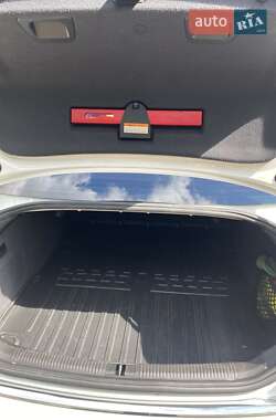 Седан Audi A6 2009 в 