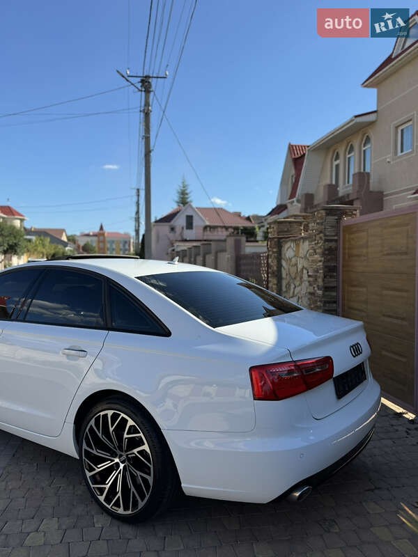 Седан Audi A6 2014 в Одессе