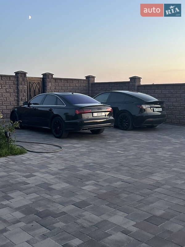 Седан Audi A6 2015 в Сарнах фото 2 Седан Audi A6 2015 в Сарнах