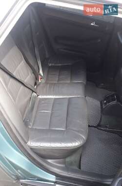 Универсал Audi A6 1998 в 