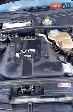 Универсал Audi A6 1998 в 