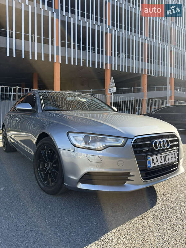 Седан Audi A6 2011 в Киеве