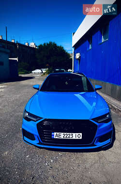 Седан Audi A6 2019 в 