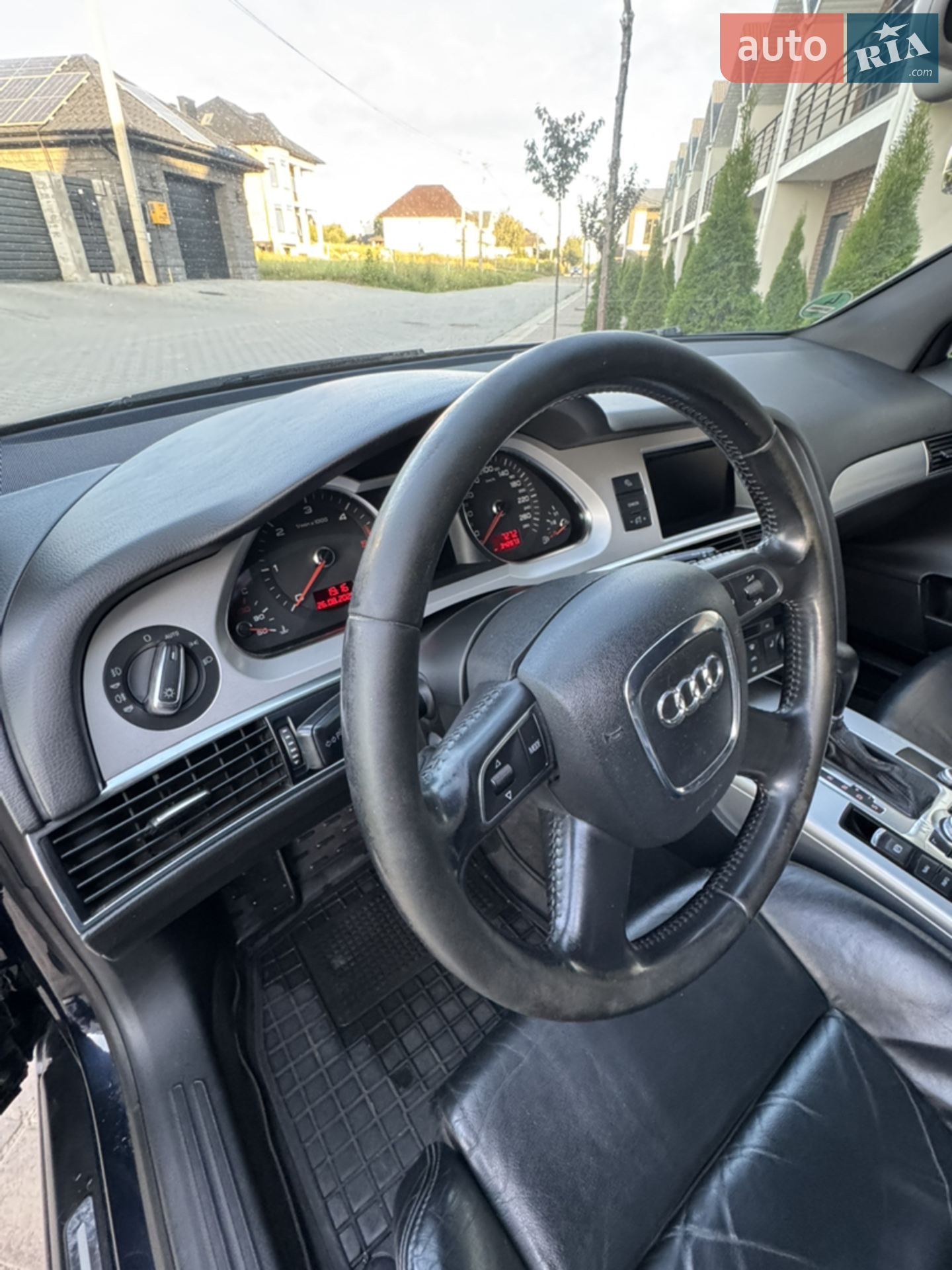 2010 Audi A6 - мініатюра 28