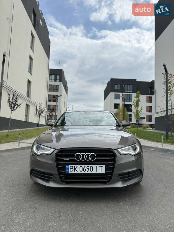 Седан Audi A6 2013 в Ровно
