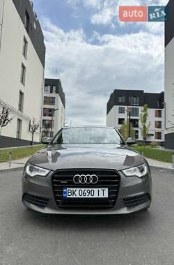 Седан Audi A6 2013 в 