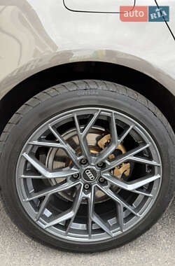 Седан Audi A6 2013 в 
