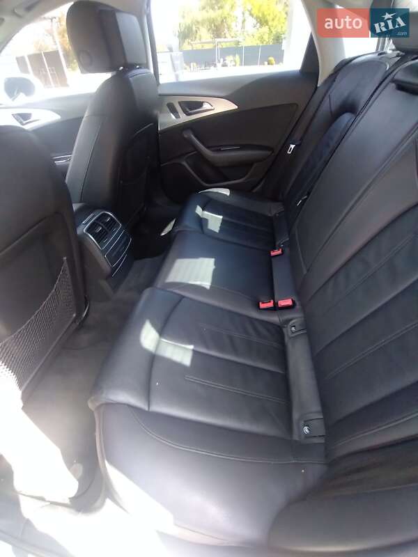 Седан Audi A6 2012 в Каневе
