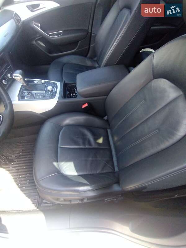 Седан Audi A6 2012 в Каневе