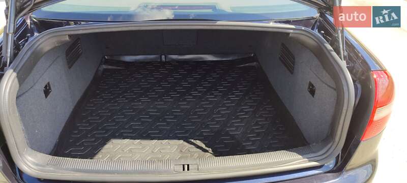 Седан Audi A6 2003 в Коростене