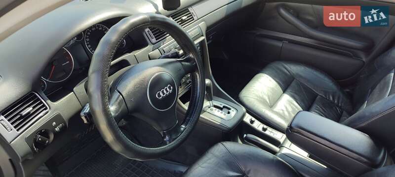 Седан Audi A6 2003 в Коростене