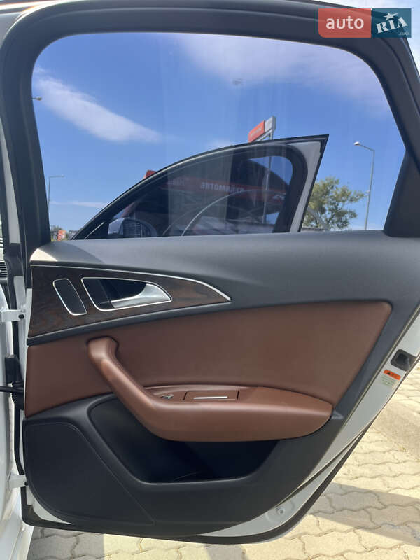 Седан Audi A6 2015 в Ужгороде