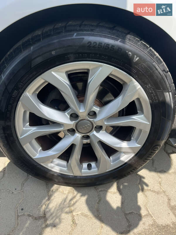Седан Audi A6 2015 в Ужгороде