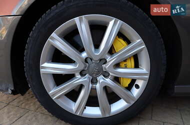 Седан Audi A6 2012 в 