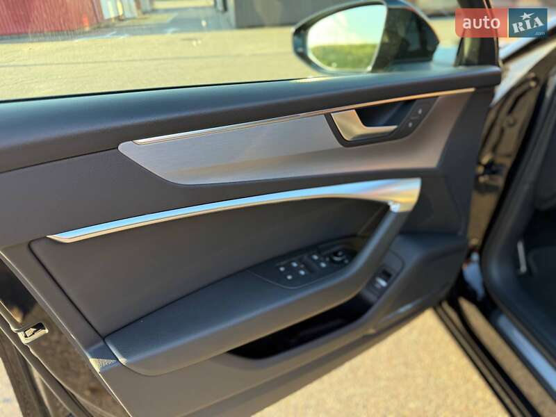 Седан Audi A6 2018 в Киеве