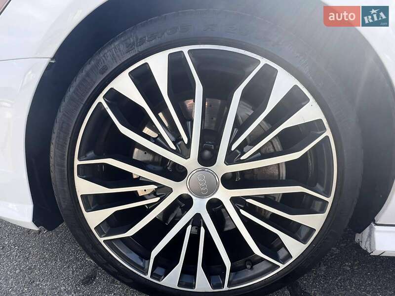Седан Audi A6 2015 в Киеве