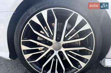 Седан Audi A6 2015 в 