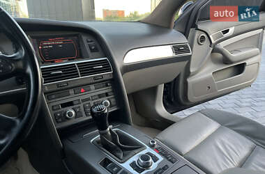 Седан Audi A6 2004 в 