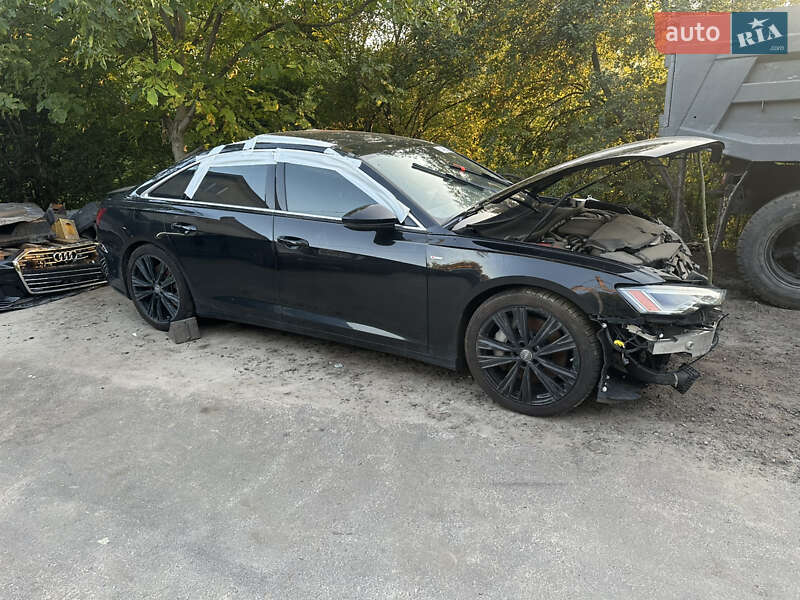 Седан Audi A6 2019 в 
