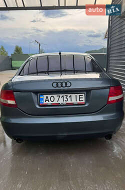 Седан Audi A6 2004 в 