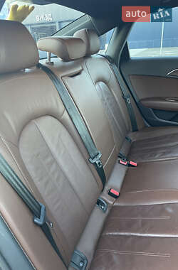 Седан Audi A6 2015 в 
