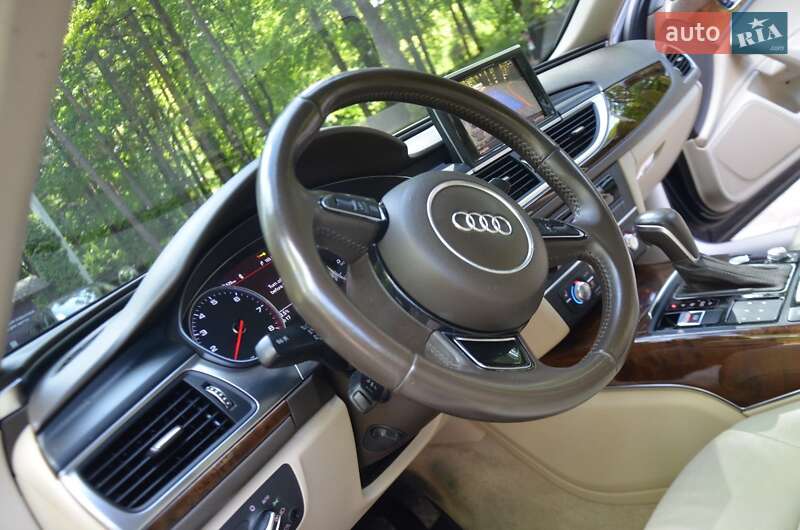 Седан Audi A6 2015 в Дрогобыче
