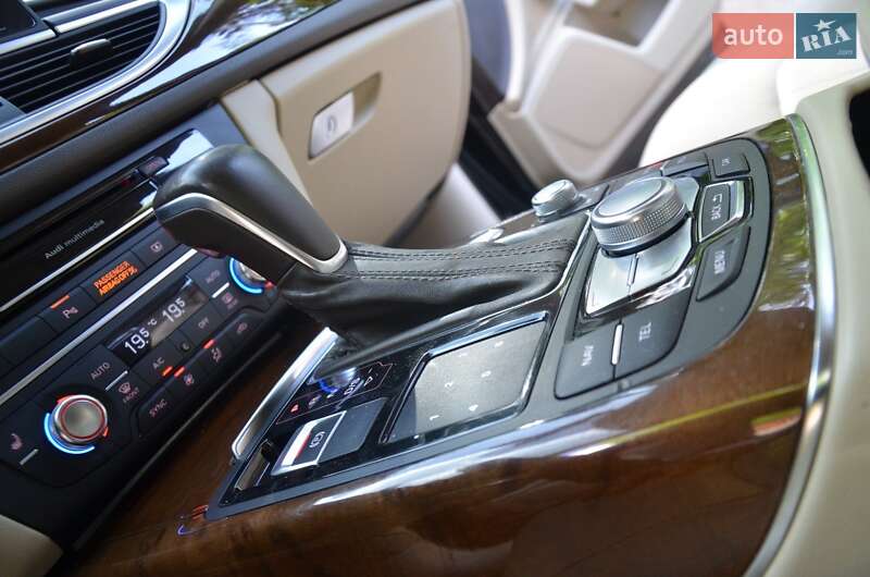 Седан Audi A6 2015 в Дрогобыче