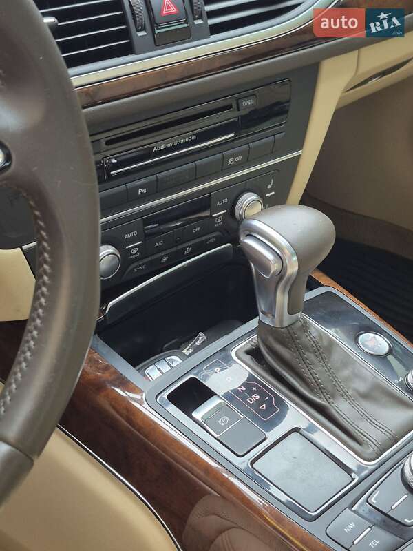 Седан Audi A6 2014 в Львове