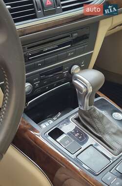Седан Audi A6 2014 в 