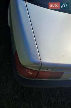 Седан Audi A6 1995 в 