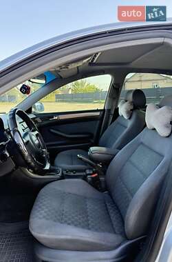 Седан Audi A6 2001 в Ровно