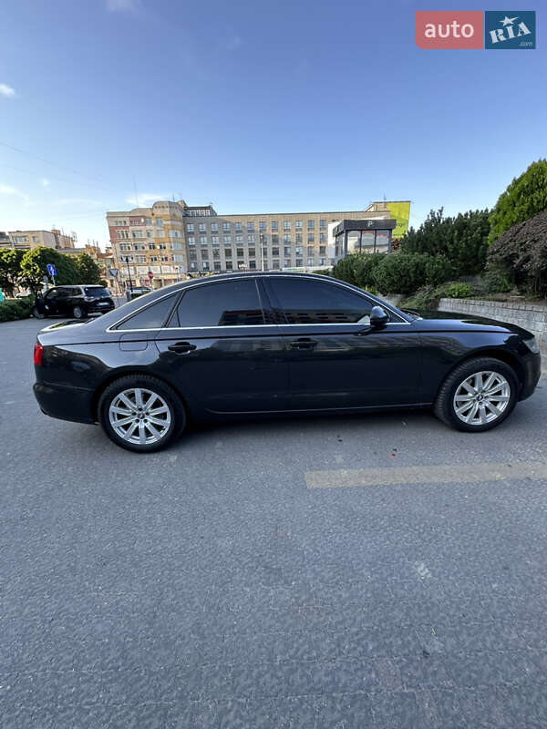 Седан Audi A6 2011 в 