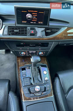Седан Audi A6 2011 в 