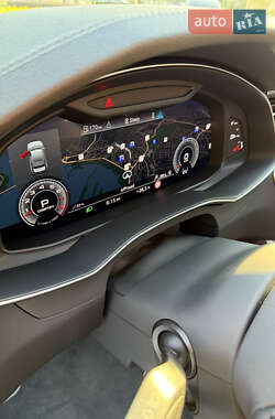 Седан Audi A6 2019 в 