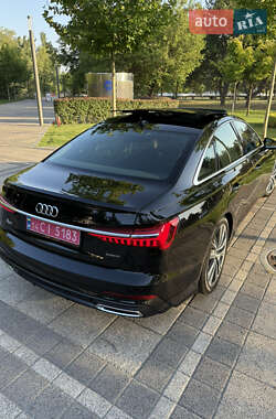 Седан Audi A6 2019 в 