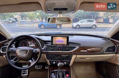 Седан Audi A6 2012 в 