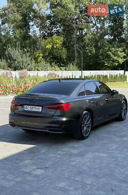 Седан Audi A6 2021 в 